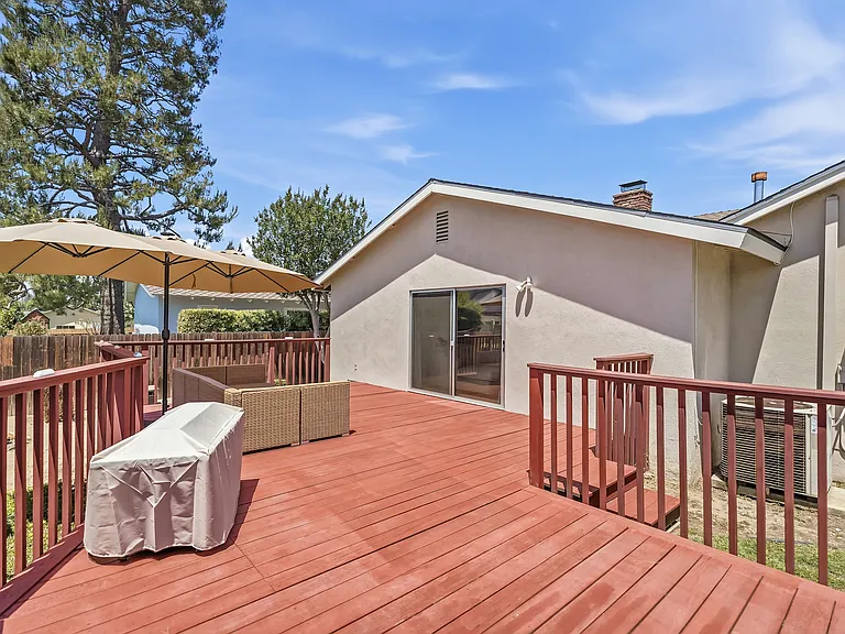 750 E Mountain View Ave — Photo 26