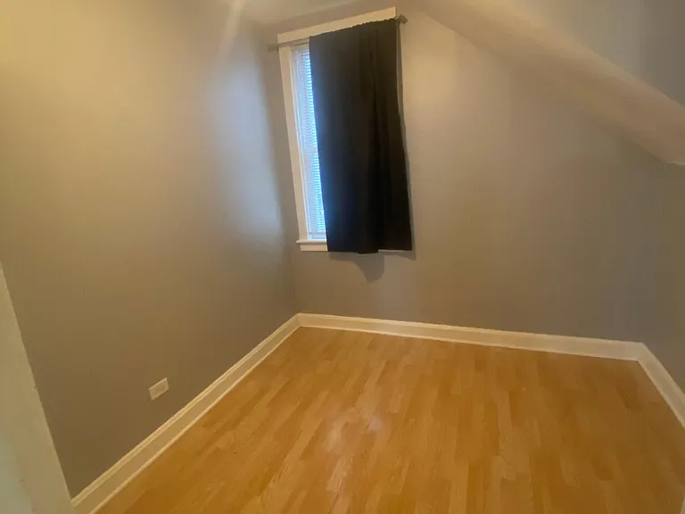 4848 S Honore St #1F — Photo 5
