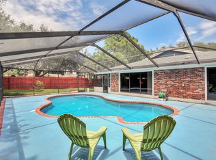 4301 Golf Crest Ct, Tampa, FL 33618