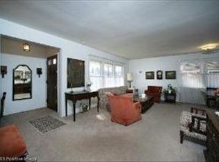 8526 Rockefeller Ave, Brookfield, IL 60513