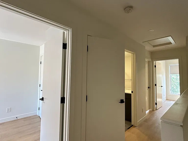2202 49th Ave SW — Photo 26