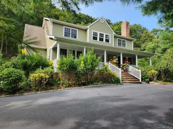 1259 N Country Road, Stony Brook, NY 11790
