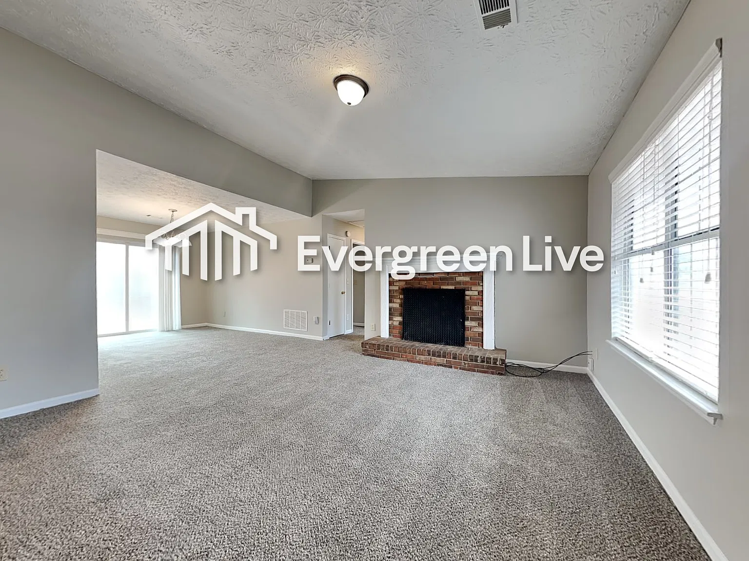 3 bed, 2.0 bath, 1275 sqft, $1,695 — Photo 4