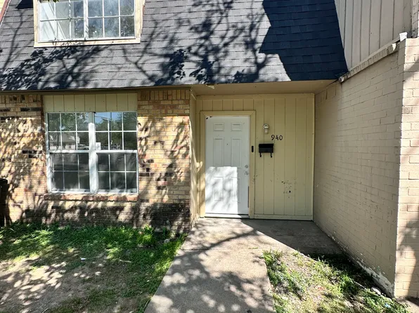 940 N Riverside Dr, Fort Worth, TX 76111