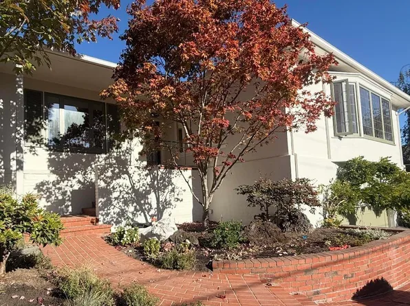 140 Indian Rd, Piedmont, CA 94610