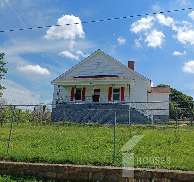 1st image of 109 Fleming Ave