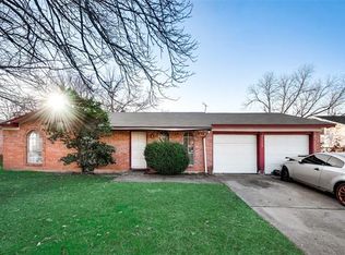 2322 Hilldale Blvd, Arlington, TX 76016