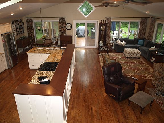 3rd image of 4549 Crooked Creek Ln