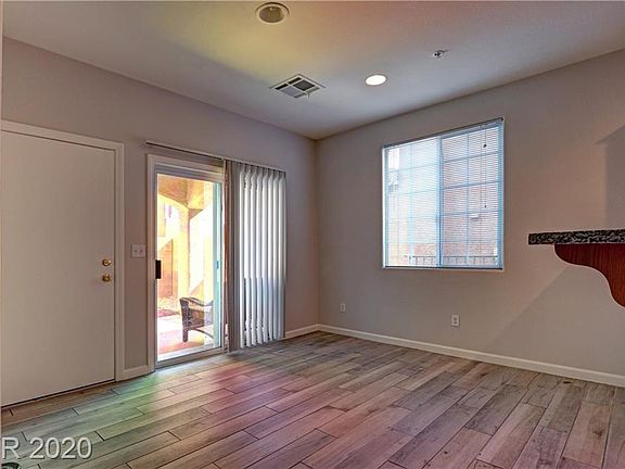 5th image of 10621 Mountain Stream Ct