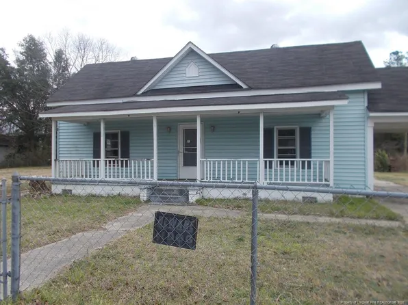 501 S Powers St, Saint Pauls, NC 28384