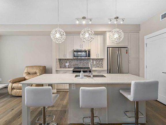 2nd image of 35 NE Walgrove Walk SE #410