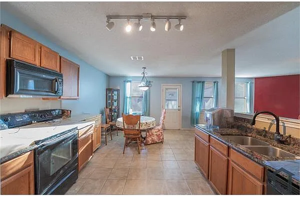 Building Photo - 1516 Lone Star Ct