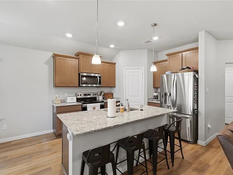 1878 Taggart Trl — Photo 7