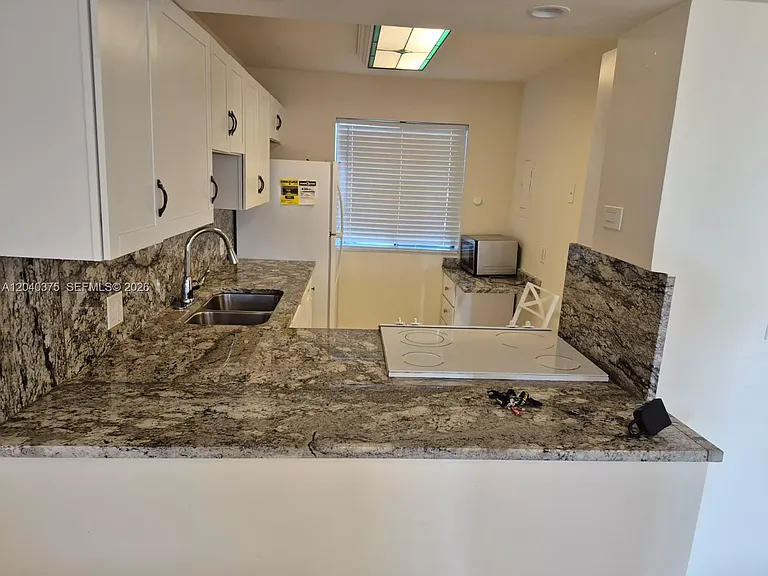 4545 Luxemburg Ct #103 — Photo 2