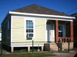 706 40th St, Galveston, TX 77550