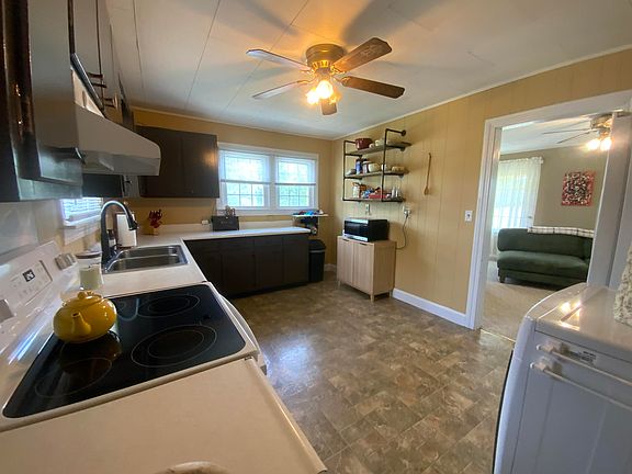 5th image of 232 Baltimore Ln