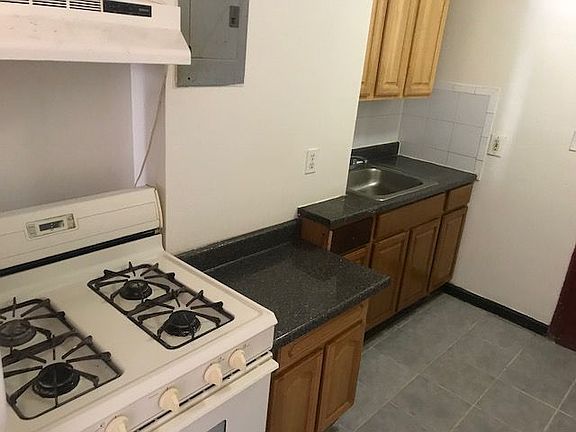 5th image of 1060 Rogers Ave APT 3F