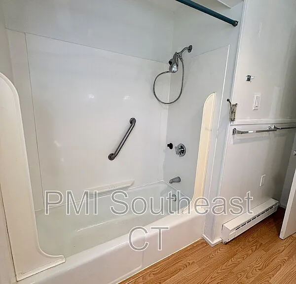 226 Pequot Ave — Photo 25