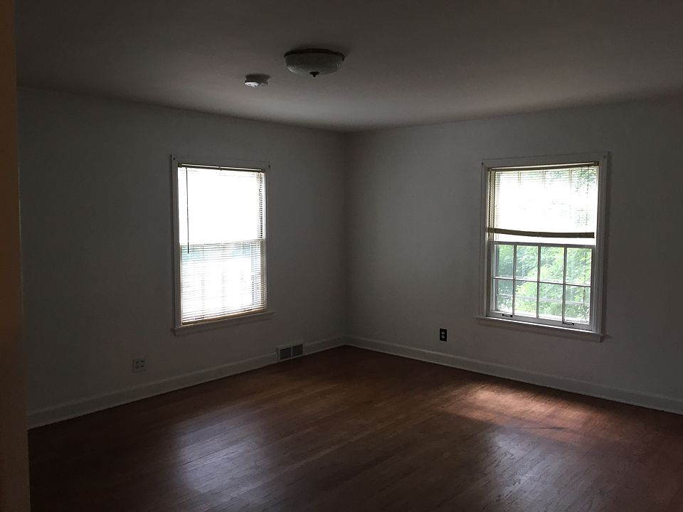 Bedroom #1