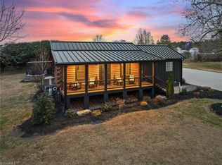 4627 Kernersville Rd, Kernersville, NC 27284