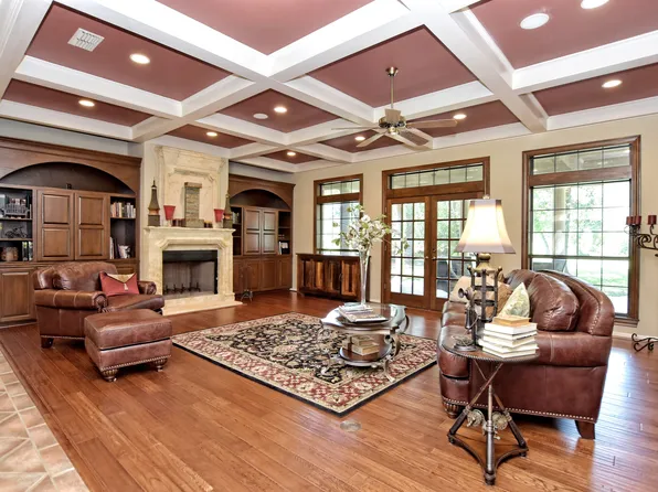 112 Oak Ct, Bastrop, TX 78602