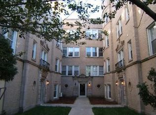 2751 W Arthur Ave APT 2, Chicago, IL 60645