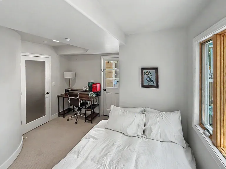 1368 Farnham Rd — Photo 29
