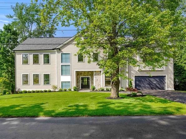 22 Wyman Rd, Lexington, MA 02420