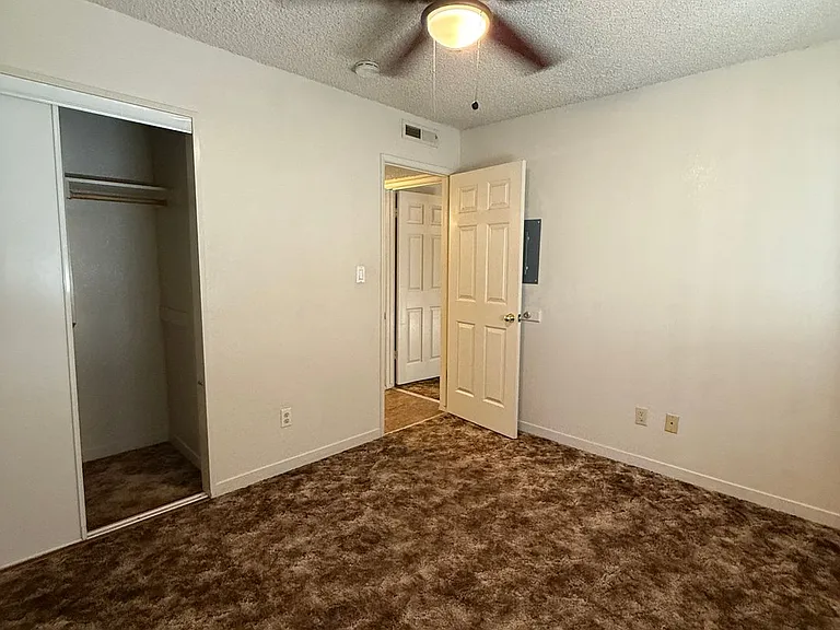2512 Standiford Ave — Photo 9