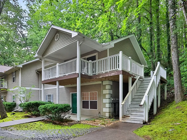 507 Emory Cir #B — Photo 19
