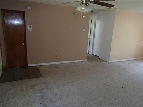 5th image of 4444 Bettys Ln