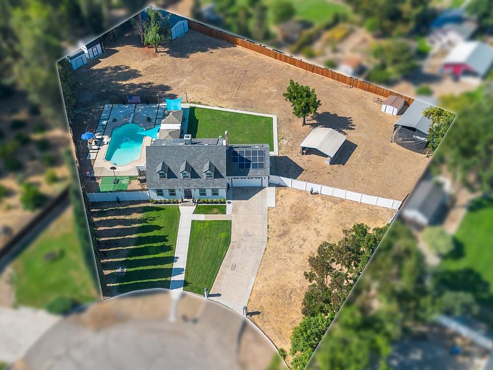 1st image of 2039 Cambridge Dr