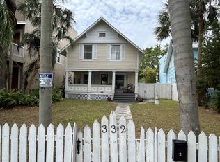 332 Lang Ct N, Saint Petersburg, FL 33701