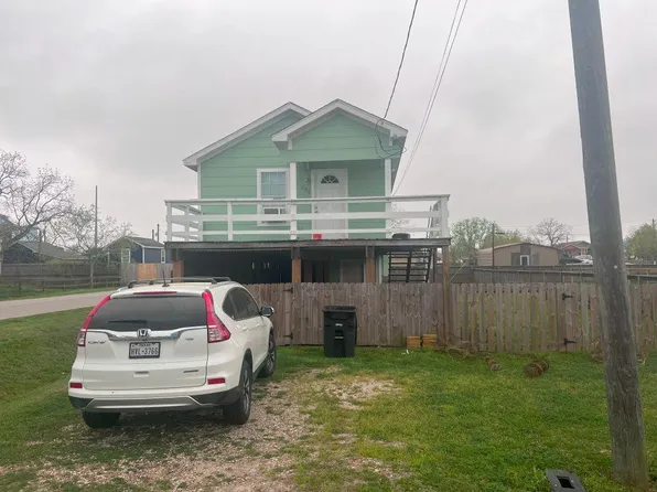 354 13th St, San Leon, TX 77539