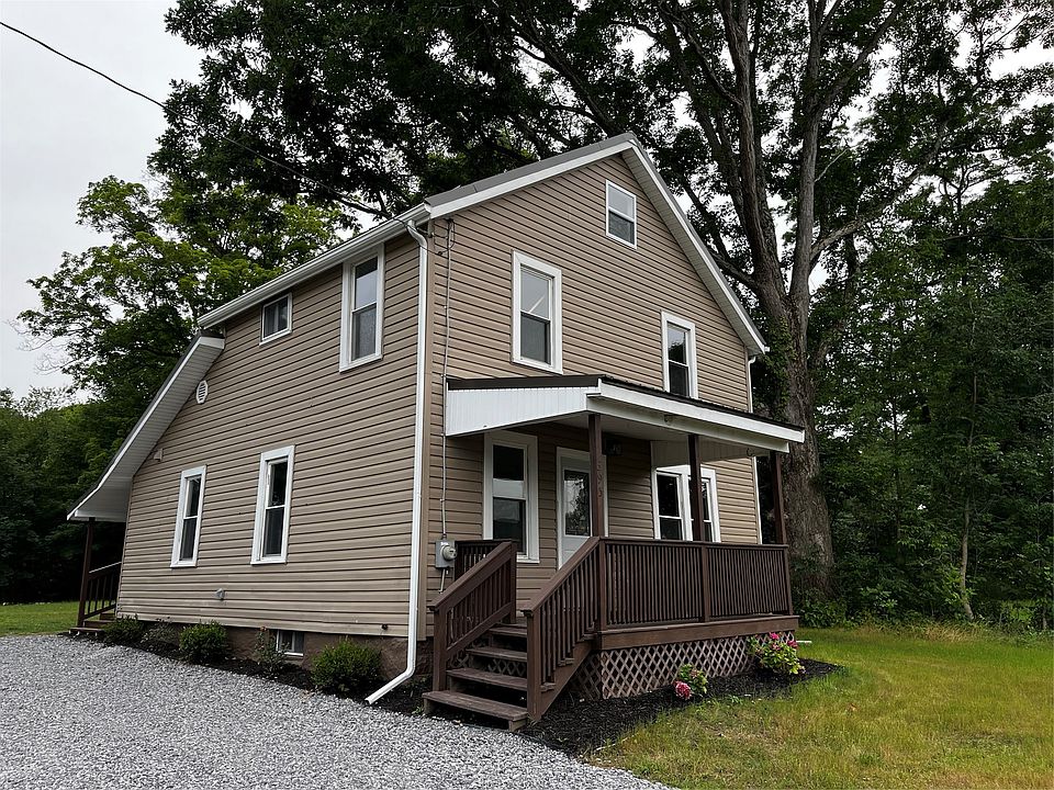 1st image of 395 Richmond St