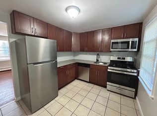 33B Hawthorne Dr #2, Somerset, NJ 08873