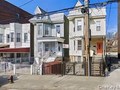 2677 Marion Ave #1, Bronx, NY, 10458
