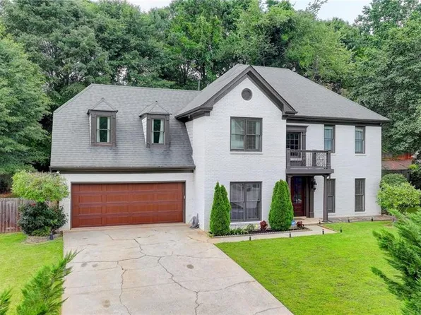 3085 Saint Andrews Dr, Duluth, GA 30096