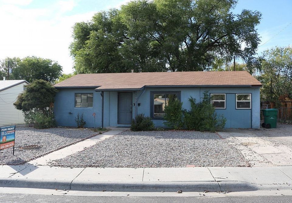 1st image of 1027 N Gladeview Dr