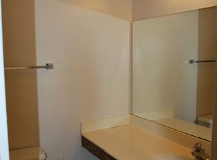 943 W Emelita Cir, Mesa, AZ 85210