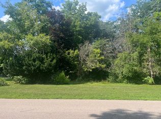 10008 Rellswood Dr, Belvidere, IL 61008