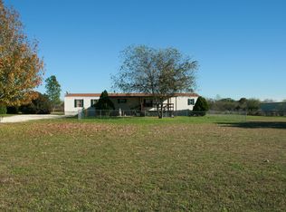 10602 La Vernia Rd, Adkins, TX 78101