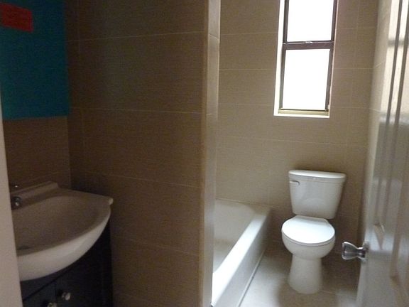 2nd image of 326 Saint Johns Pl APT 8C