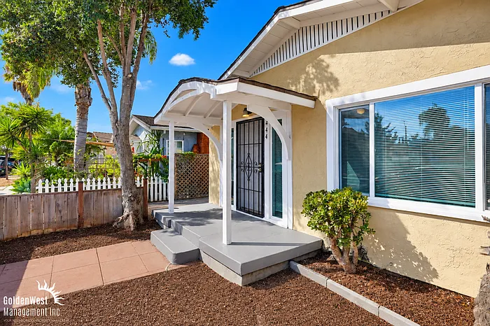 3 bed, 2.0 bath, 1469 sqft, $3,500 — Photo 2