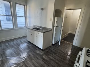 2014 W Greenfield Ave, Milwaukee, WI 53204