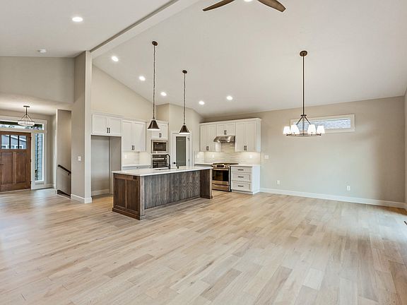 3rd image of 4121 S Boge Ct