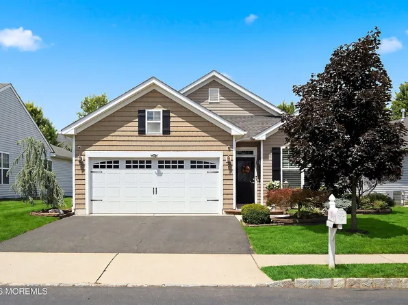29 Heath Lane, Jackson, NJ 08527
