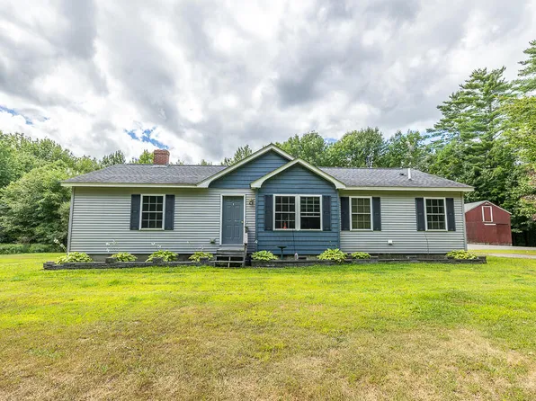 77 Knowles Road, Belgrade, ME 04917