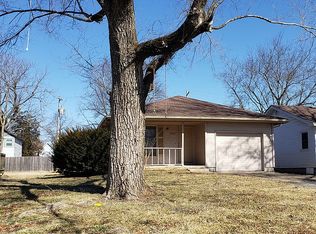 1437 E Whiteside St, Springfield, MO 65804
