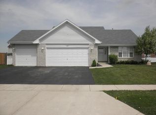 709 Tanager Ln, New Lenox, IL 60451